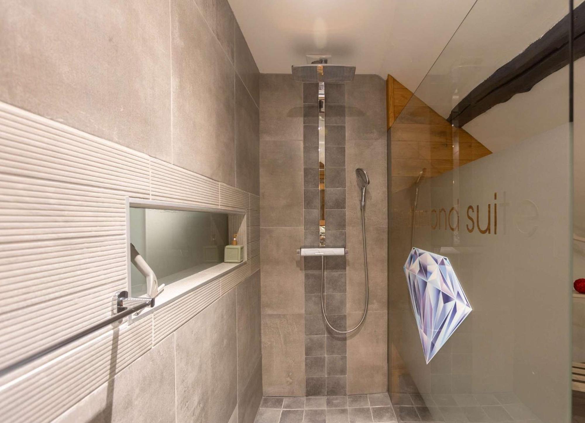Apartment Design Suite Jehanster Luaran gambar